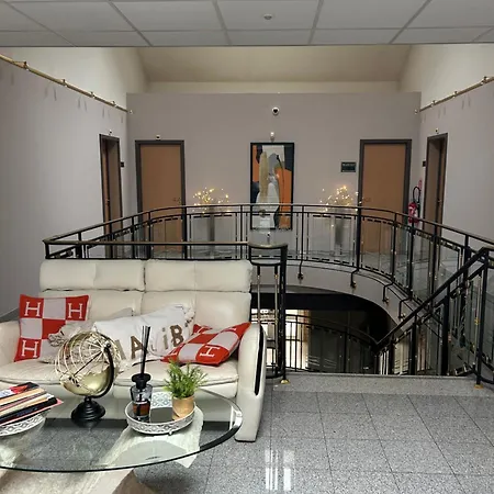 Отель Restaurant De L'europort Сент-Авольд