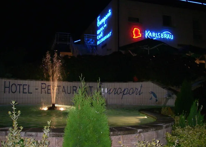 Отель Restaurant De L'europort Сент-Авольд