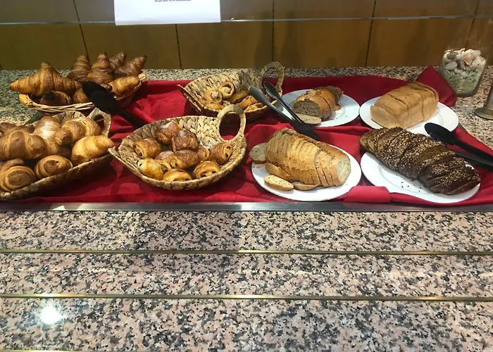 Restaurant De L'europort Отель Сент-Авольд